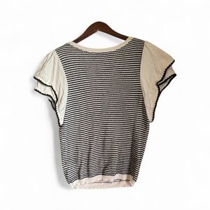 Ann Taylor Black and White striped Short Sleeve Top Size Medium
